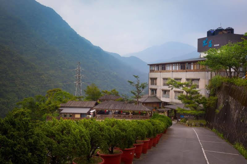 Wulai Sunglyu Hot Spring Resort Exterior foto